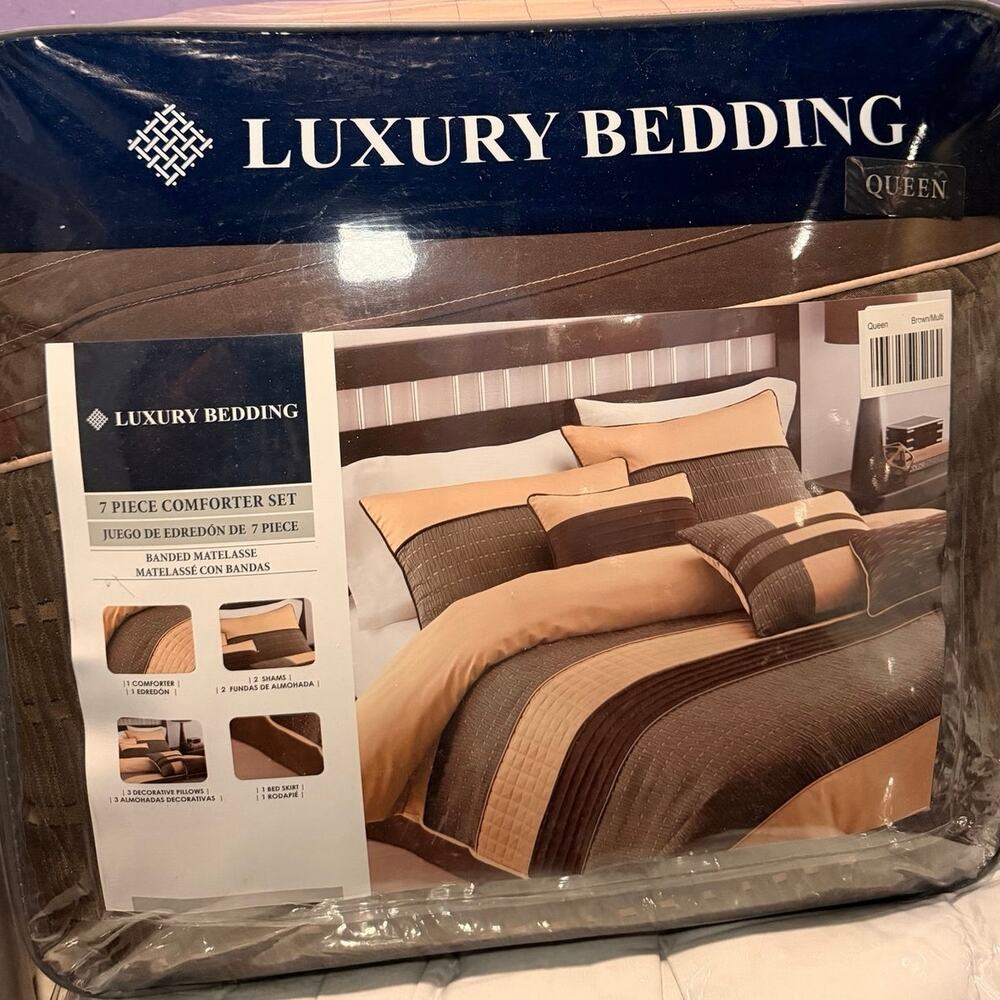 Luxury Bedding Queen  7 piece comforter set
